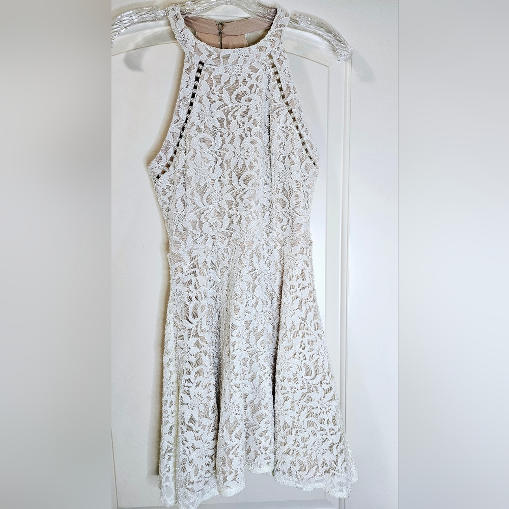 Jump Apparel Ivory Lace Pearl Dress Juniors 7/8